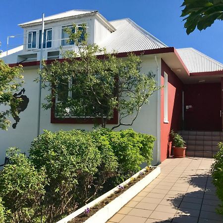 Guesthouse Árný Vestmannaøerne Eksteriør billede