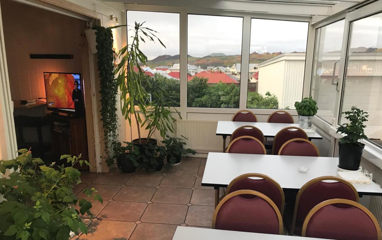 Guesthouse Árný Vestmannaøerne Eksteriør billede
