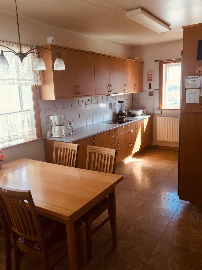 Guesthouse Árný Vestmannaøerne Eksteriør billede